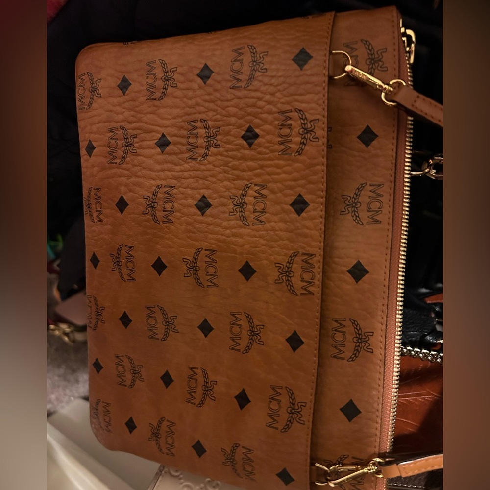 Used mcm cross body purse